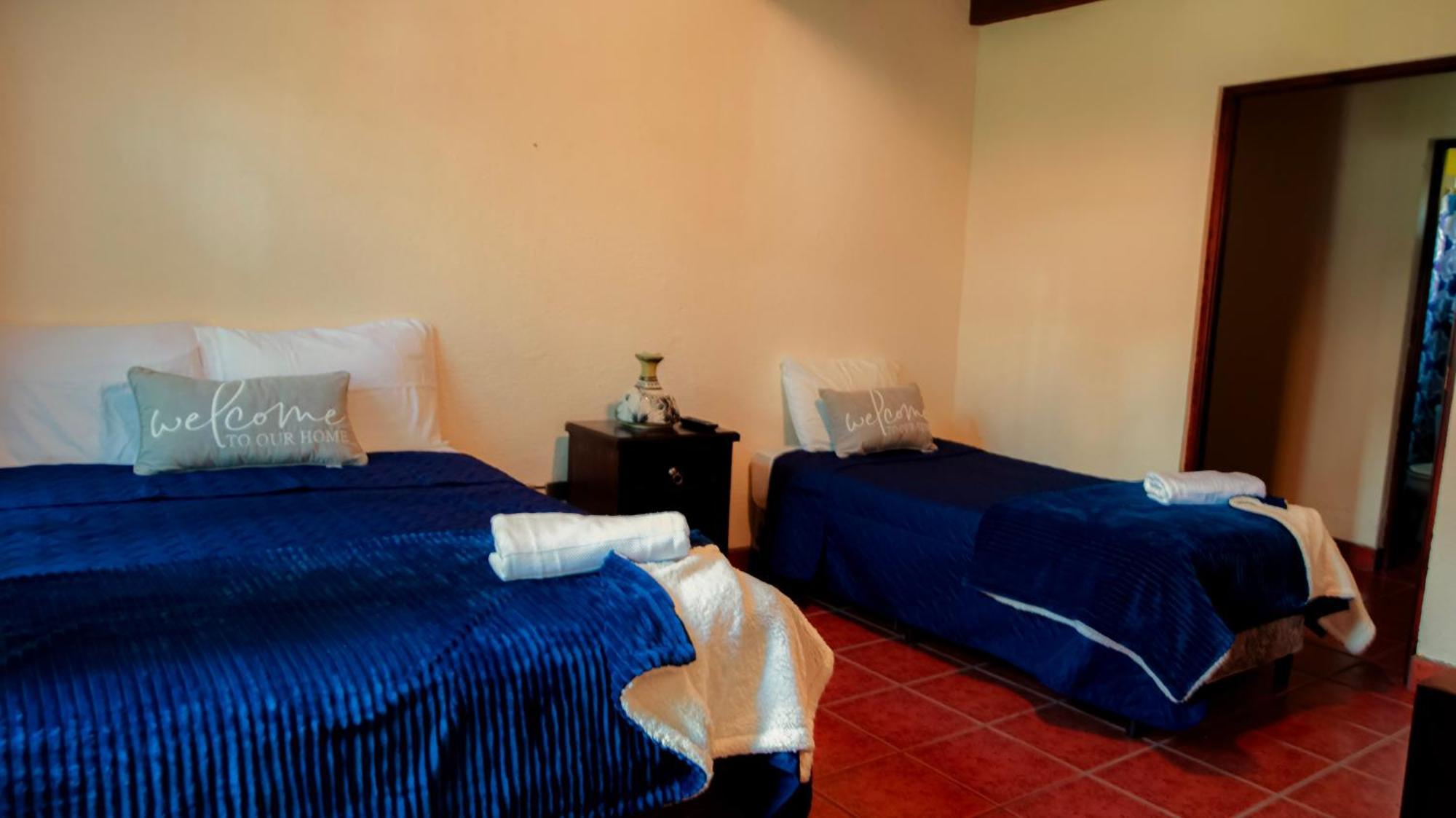 Palacio Del Conquistador San Cristóbal El Bajo Esterno foto
